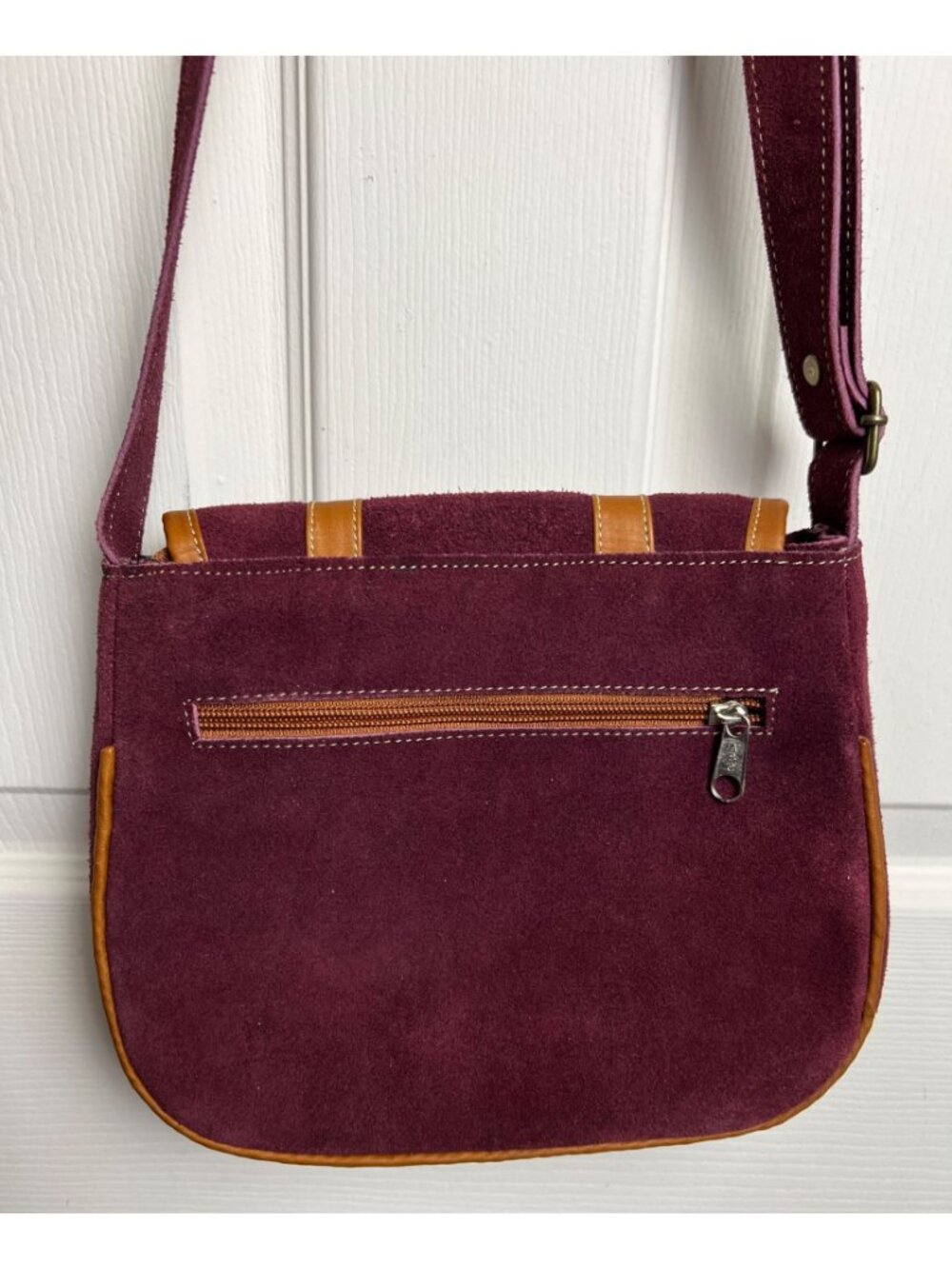 Lema Aparina Embroidered Suede Purse - Picture 4 of 13